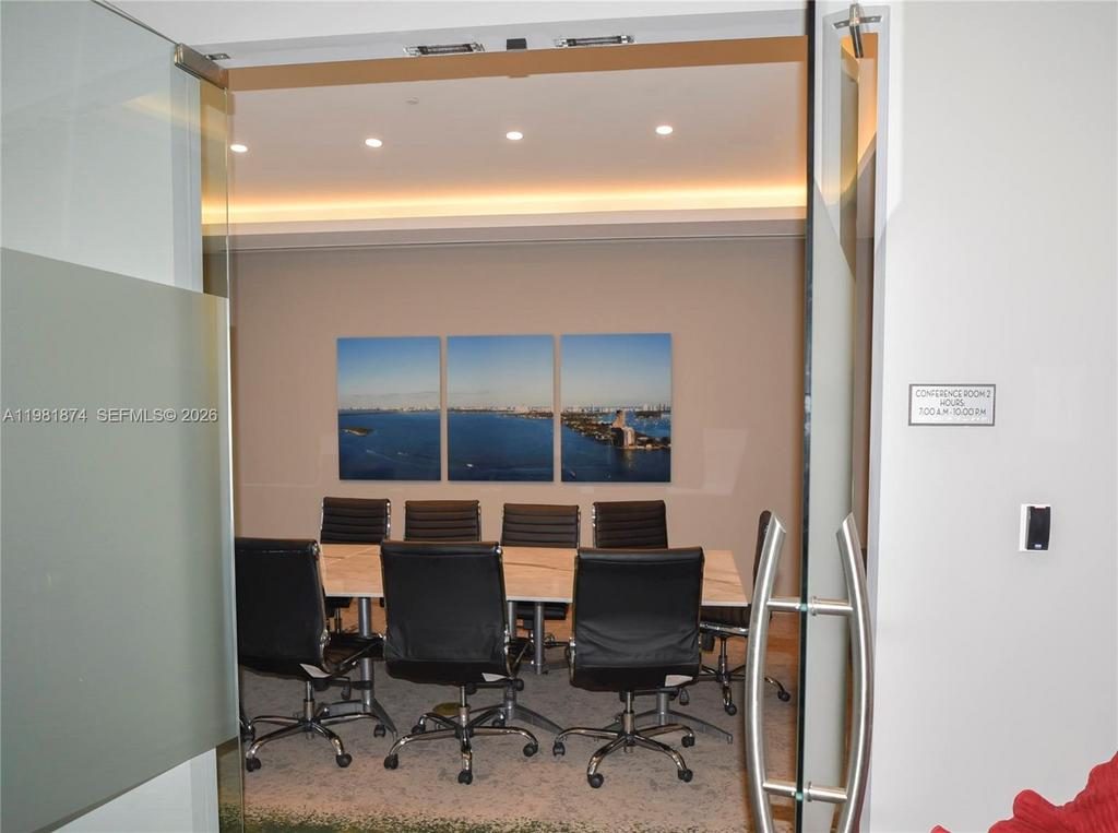 Amenity Lounge